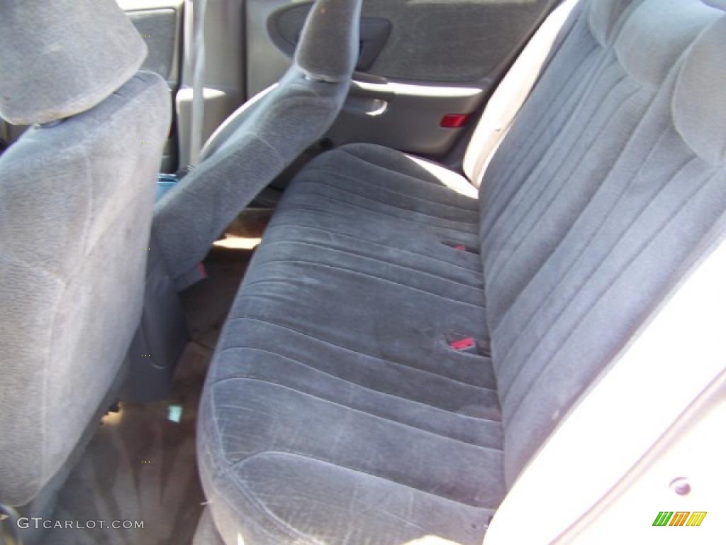 1998 Malibu Sedan - Bright White / Light Gray photo #8