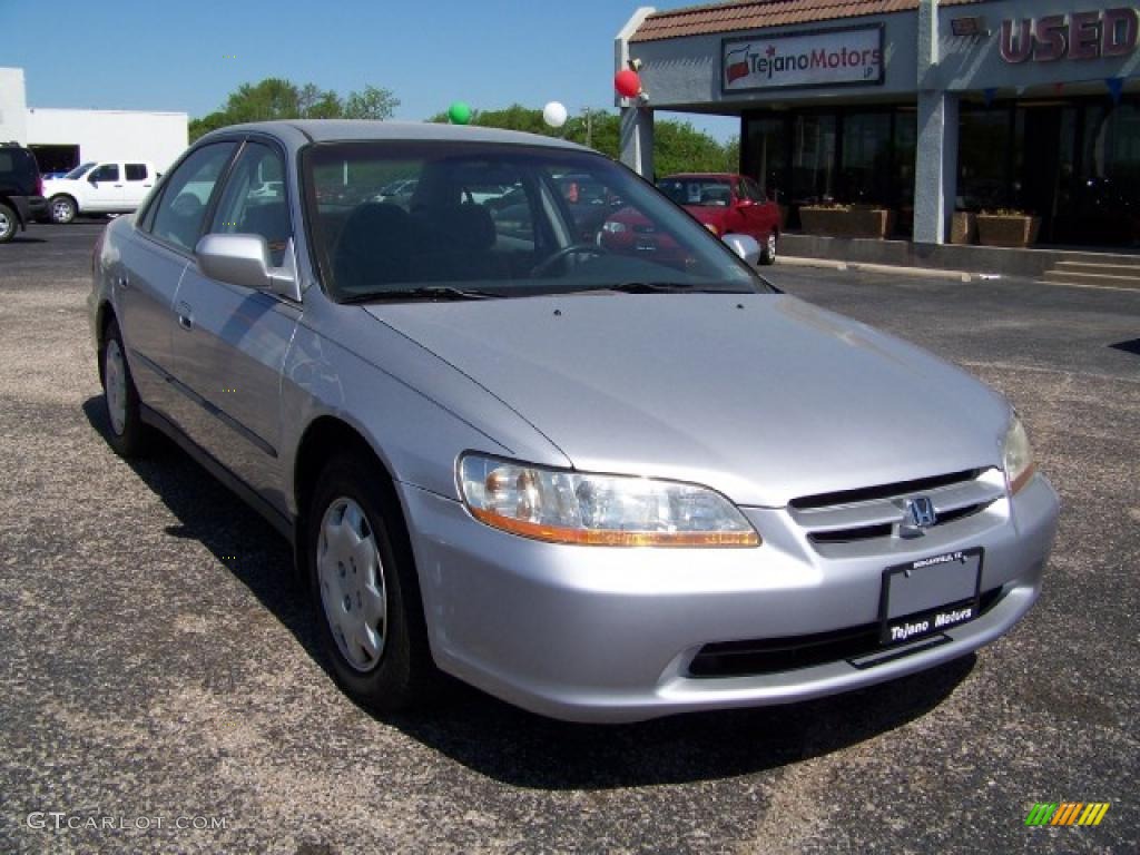 1999 Accord LX Sedan - Satin Silver Metallic / Gray photo #3