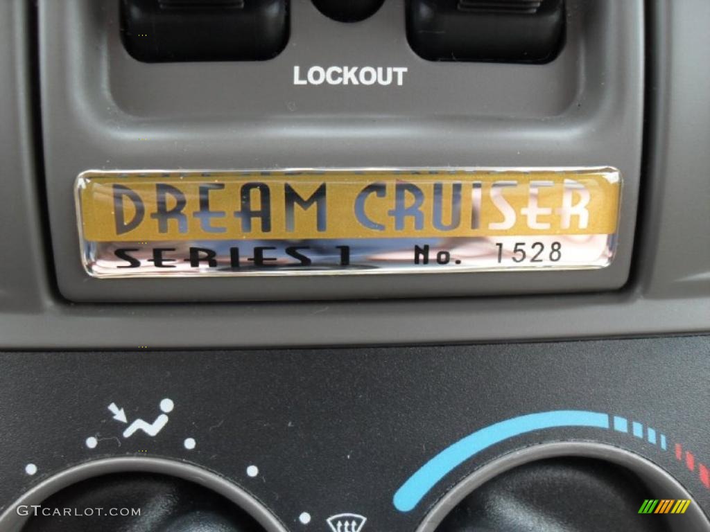 2002 PT Cruiser Dream Cruiser Series 1 - Inca Gold Pearlcoat / Taupe photo #26