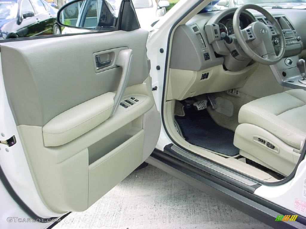 2003 FX 45 AWD - Ivory Pearl White / Willow photo #16