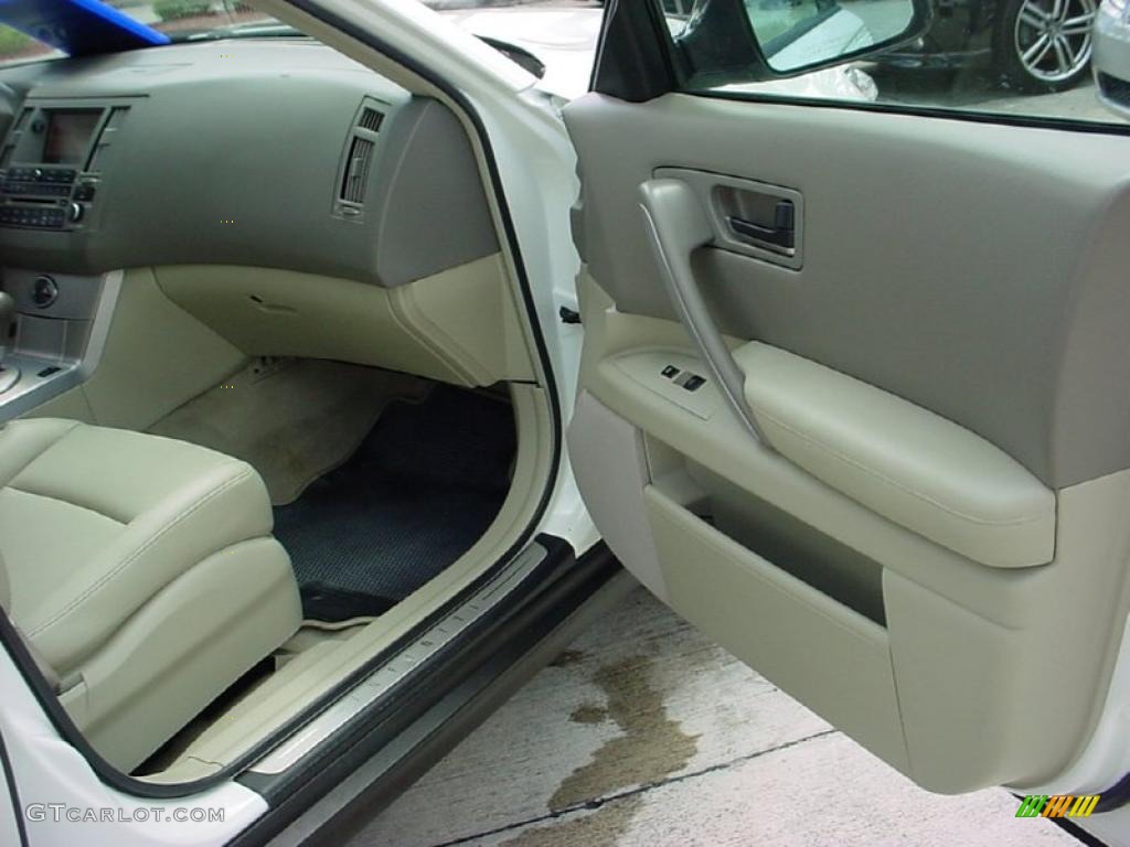 2003 FX 45 AWD - Ivory Pearl White / Willow photo #19