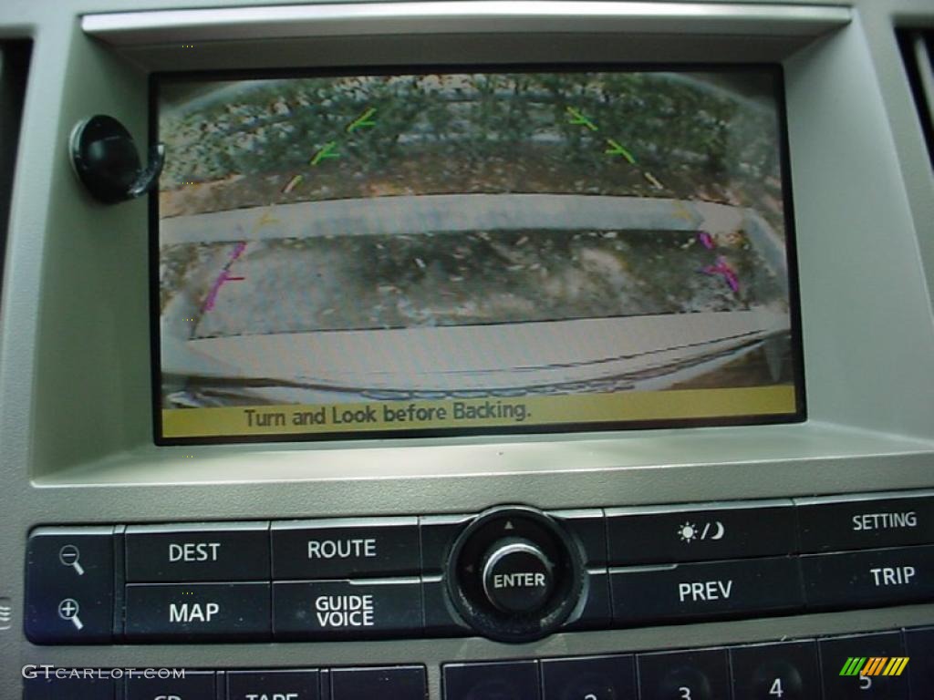 2003 FX 45 AWD - Ivory Pearl White / Willow photo #33