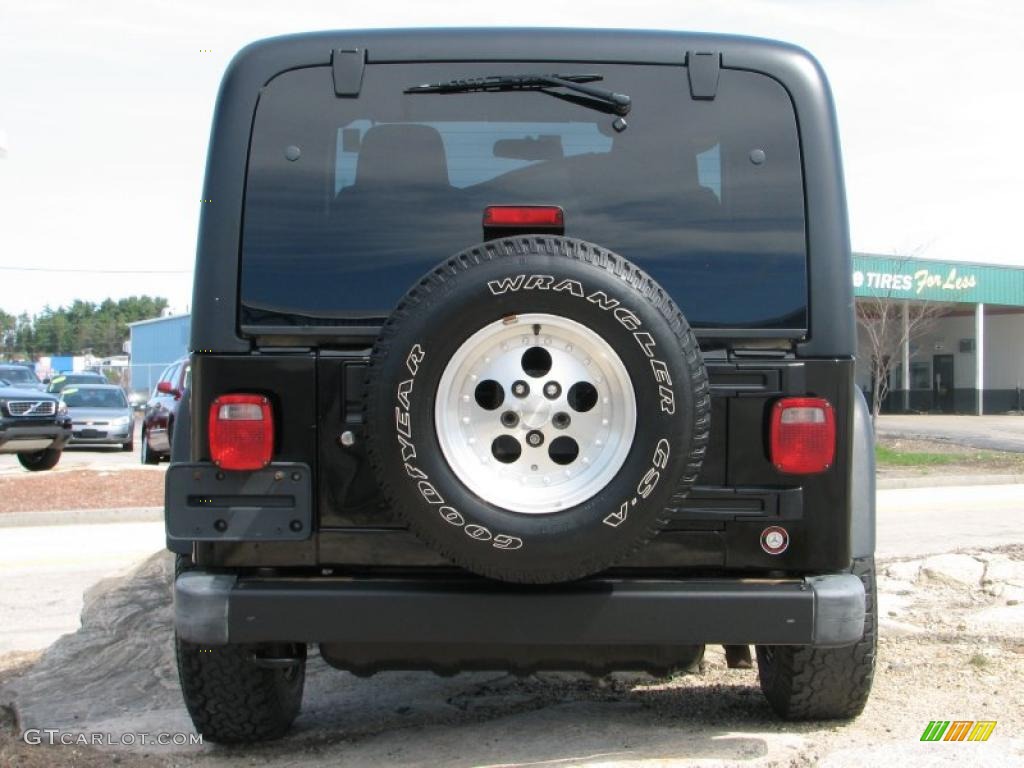 2004 Wrangler Sport 4x4 - Black / Dark Slate Gray photo #4