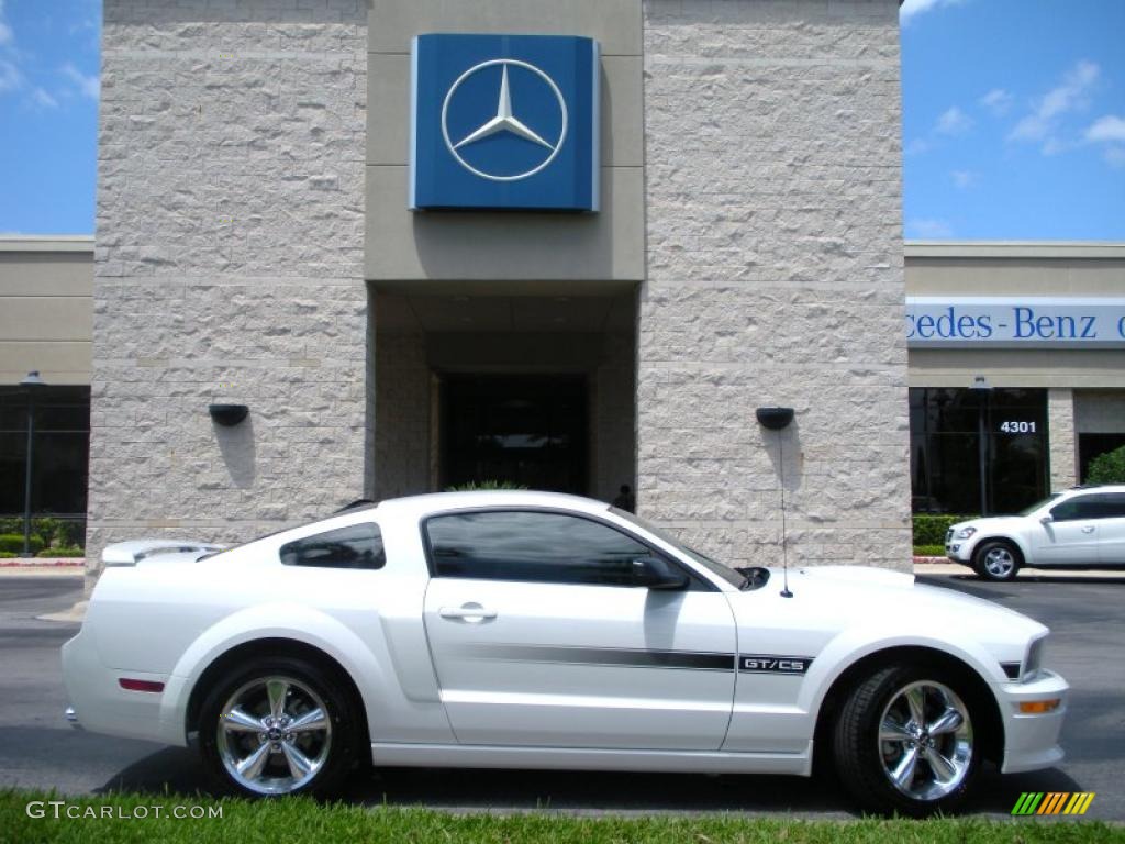 2007 Mustang GT Premium Coupe - Performance White / Black/Dove Accent photo #5