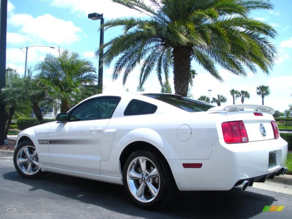 2007 Mustang GT Premium Coupe - Performance White / Black/Dove Accent photo #8