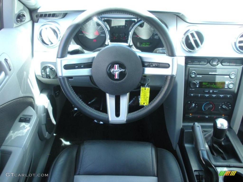 2007 Mustang GT Premium Coupe - Performance White / Black/Dove Accent photo #19