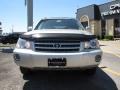 2001 Millennium Silver Metallic Toyota Highlander V6 4WD  photo #2