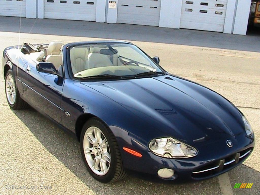 2001 XK XK8 Convertible - Westminster Blue / Ivory photo #22