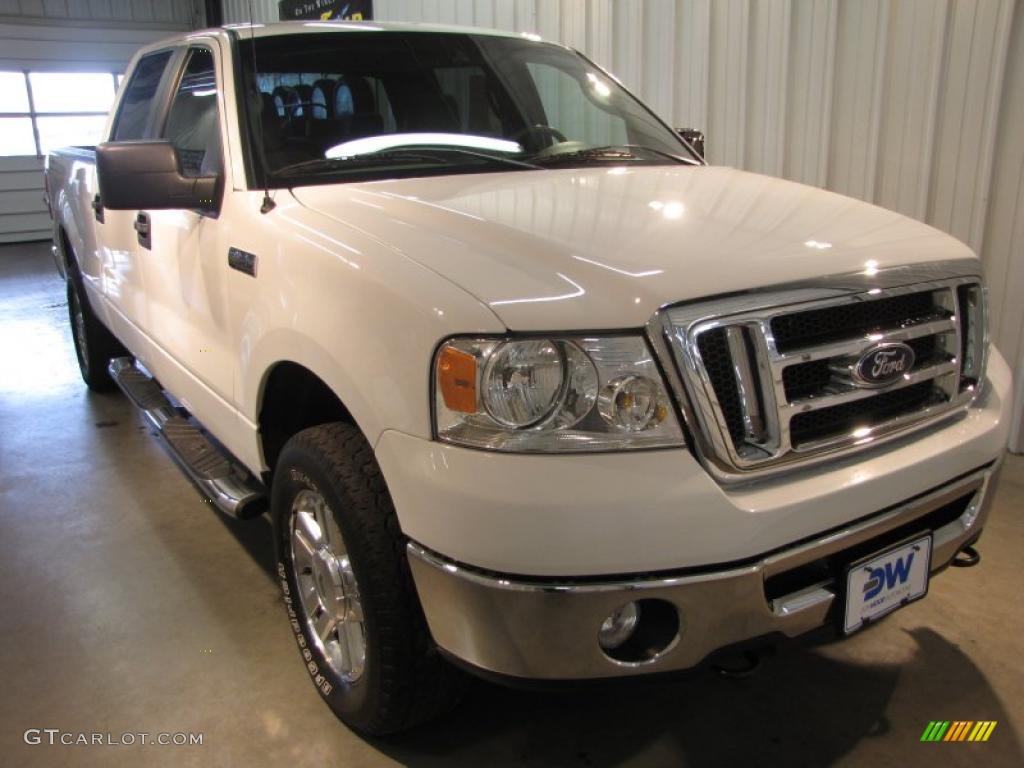 2008 F150 XLT SuperCrew 4x4 - Oxford White / Medium Flint Grey photo #1