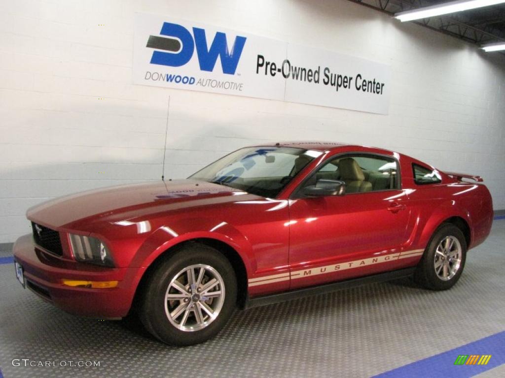 2005 Mustang V6 Premium Coupe - Torch Red / Medium Parchment photo #2
