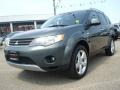 Manitoba Green Metallic - Outlander XLS Photo No. 1