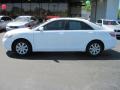 Super White - Camry XLE Photo No. 4