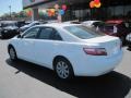Super White - Camry XLE Photo No. 5