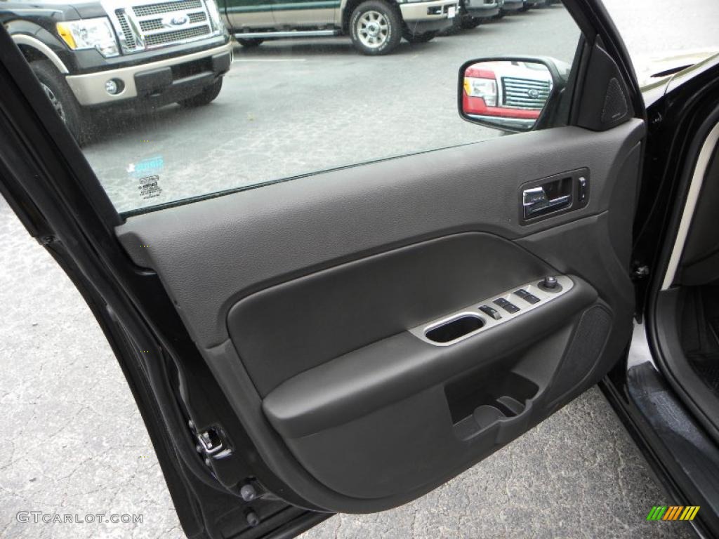 2010 Fusion SEL V6 - Tuxedo Black Metallic / Charcoal Black photo #14