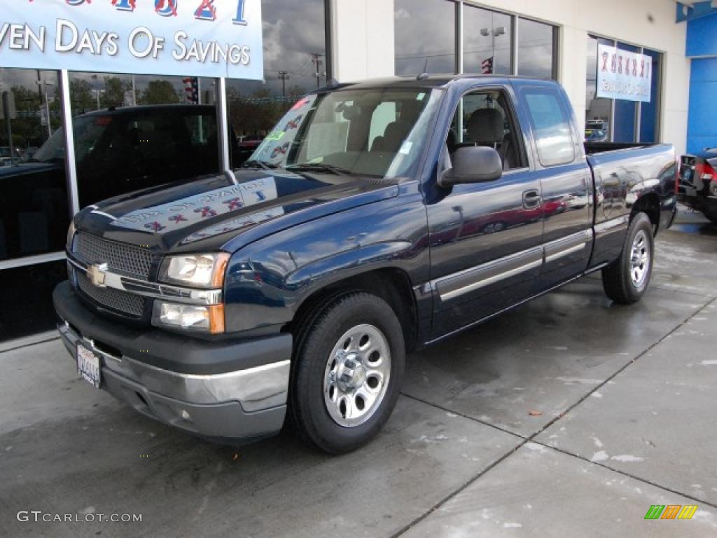 2005 Silverado 1500 LS Extended Cab - Dark Blue Metallic / Medium Gray photo #7