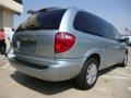2004 Butane Blue Pearlcoat Chrysler Town & Country Limited  photo #3