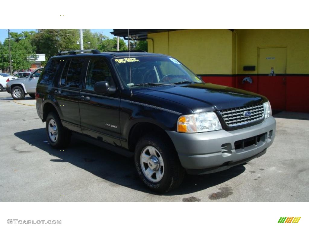 2002 Explorer XLS - Black Clearcoat / Graphite photo #1