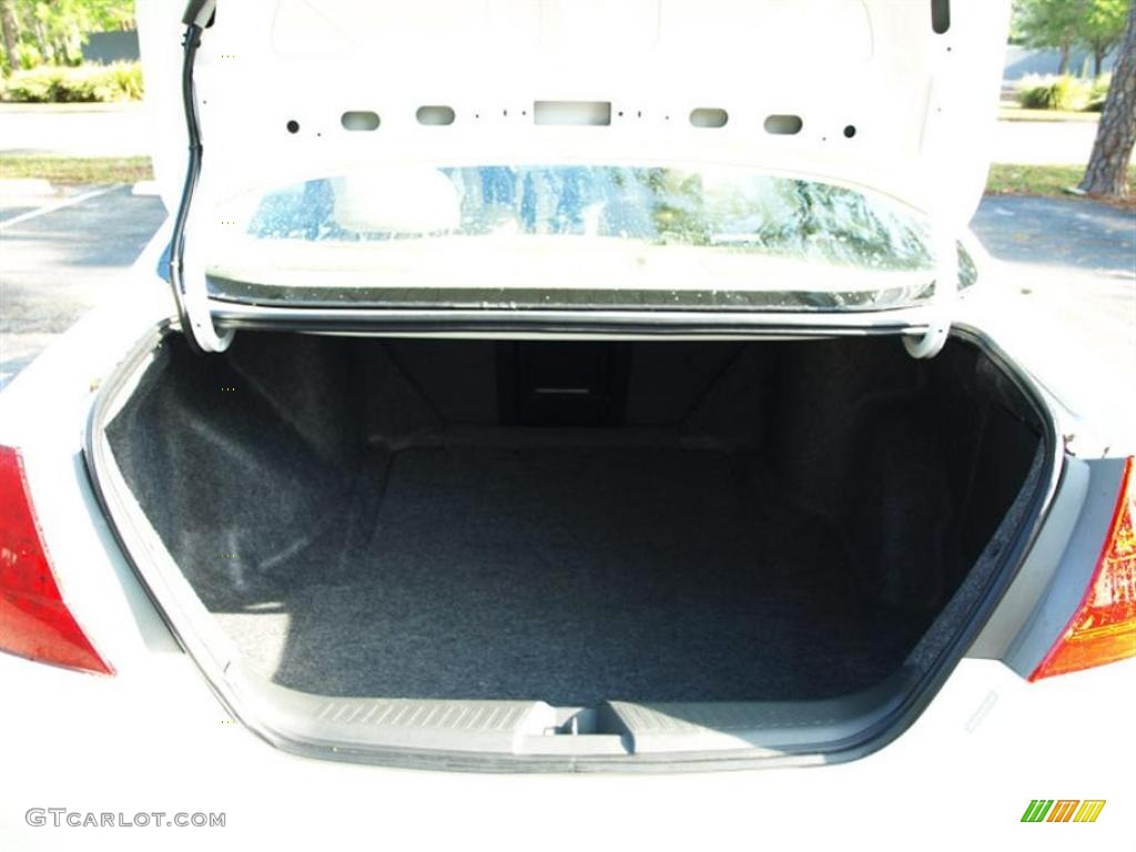 2007 Accord SE Sedan - Taffeta White / Ivory photo #5