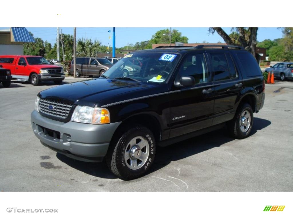 2002 Explorer XLS - Black Clearcoat / Graphite photo #7