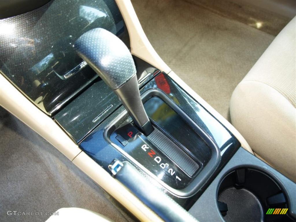 2007 Accord SE Sedan - Taffeta White / Ivory photo #16