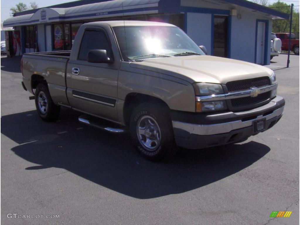 2004 Silverado 1500 Regular Cab - Sandstone Metallic / Tan photo #4