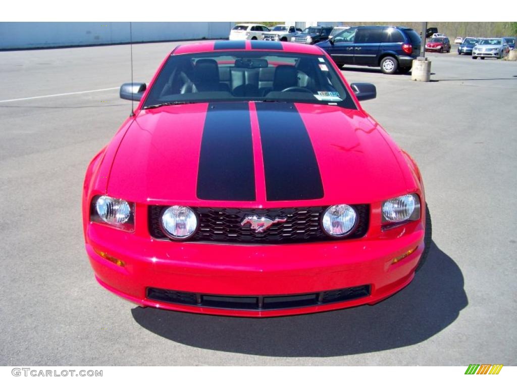 2007 Mustang GT Premium Coupe - Torch Red / Dark Charcoal photo #2