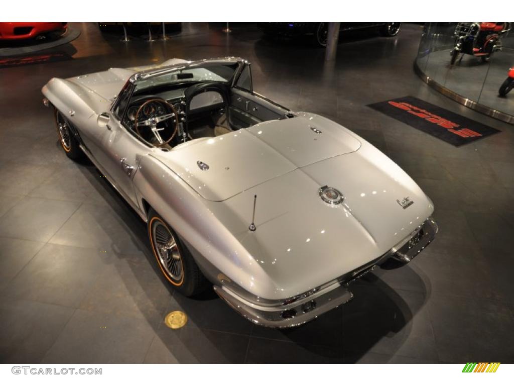 1966 Corvette Sting Ray Convertible - Silver Pearl / Silver photo #26