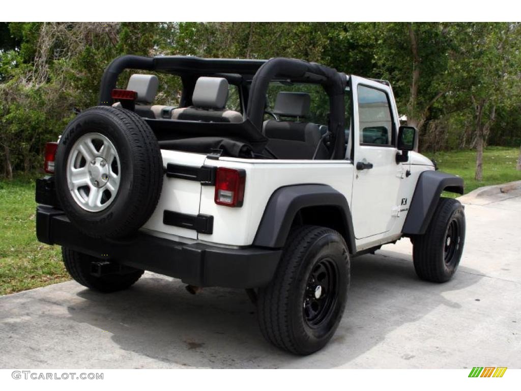 2007 Wrangler X 4x4 - Stone White / Dark Slate Gray/Medium Slate Gray photo #9