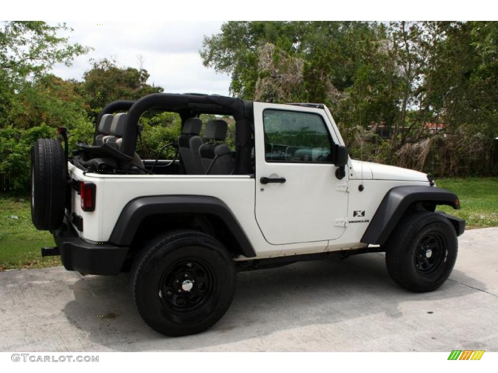 2007 Wrangler X 4x4 - Stone White / Dark Slate Gray/Medium Slate Gray photo #10