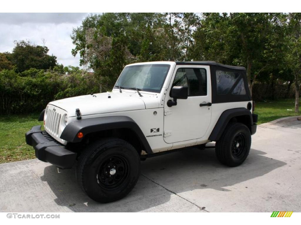 2007 Wrangler X 4x4 - Stone White / Dark Slate Gray/Medium Slate Gray photo #24
