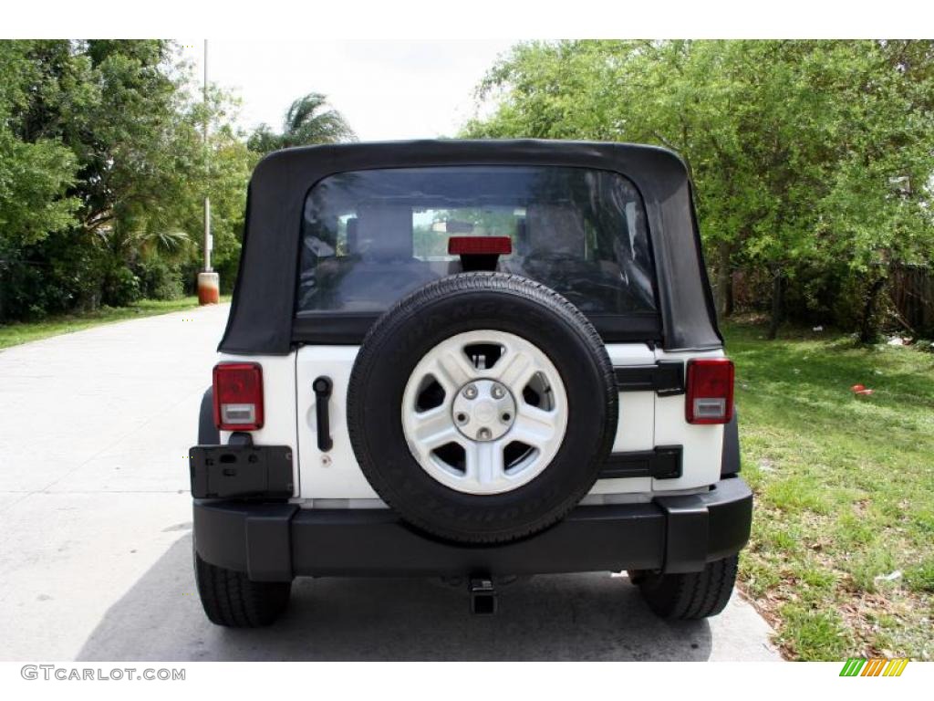 2007 Wrangler X 4x4 - Stone White / Dark Slate Gray/Medium Slate Gray photo #29