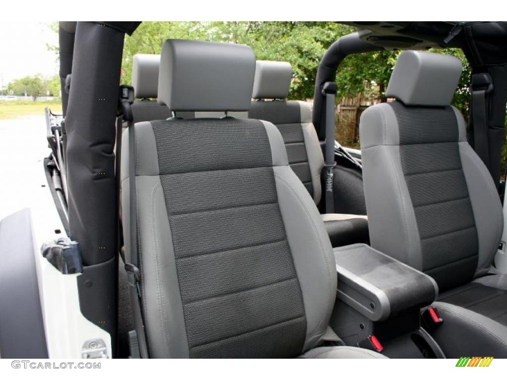 2007 Wrangler X 4x4 - Stone White / Dark Slate Gray/Medium Slate Gray photo #54