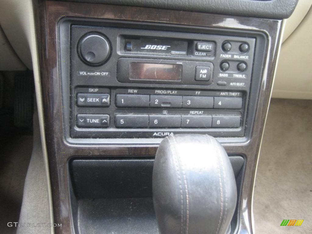 1993 Legend L Sedan - Canterbury Green Metallic / Ivory photo #40