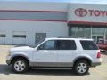 2002 Oxford White Ford Explorer XLT 4x4  photo #2