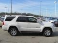 Natural White - 4Runner SR5 4x4 Photo No. 7
