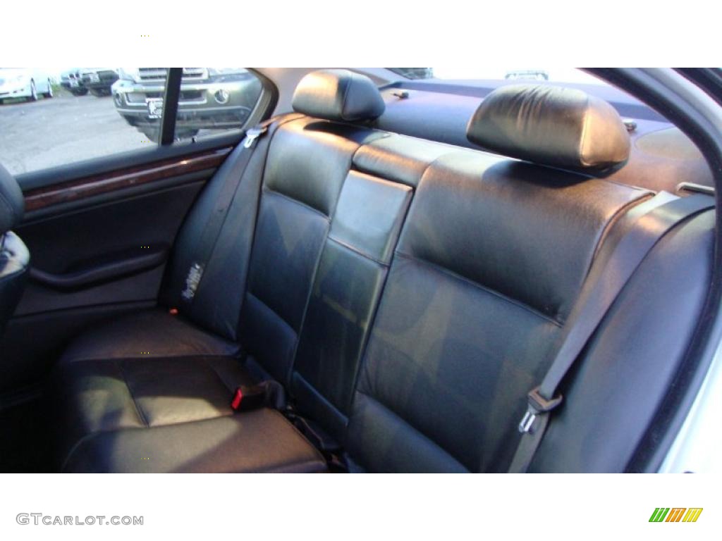 2002 3 Series 325i Sedan - Titanium Silver Metallic / Black photo #11