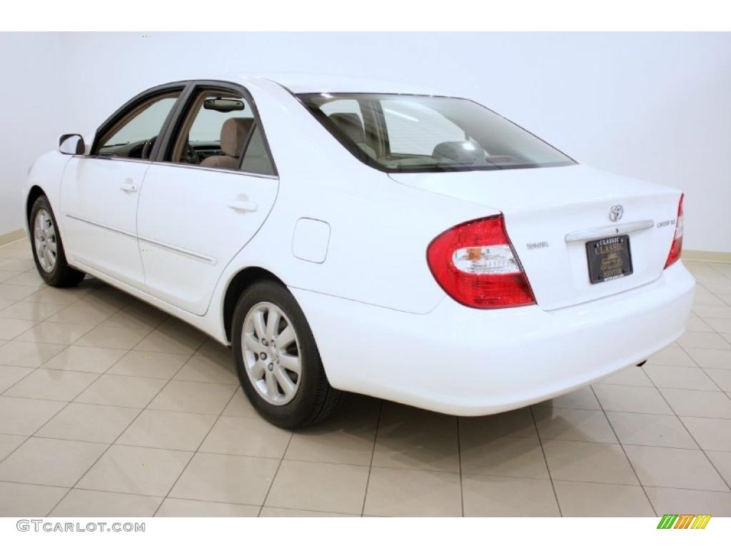 2002 Camry XLE - Super White / Taupe photo #5
