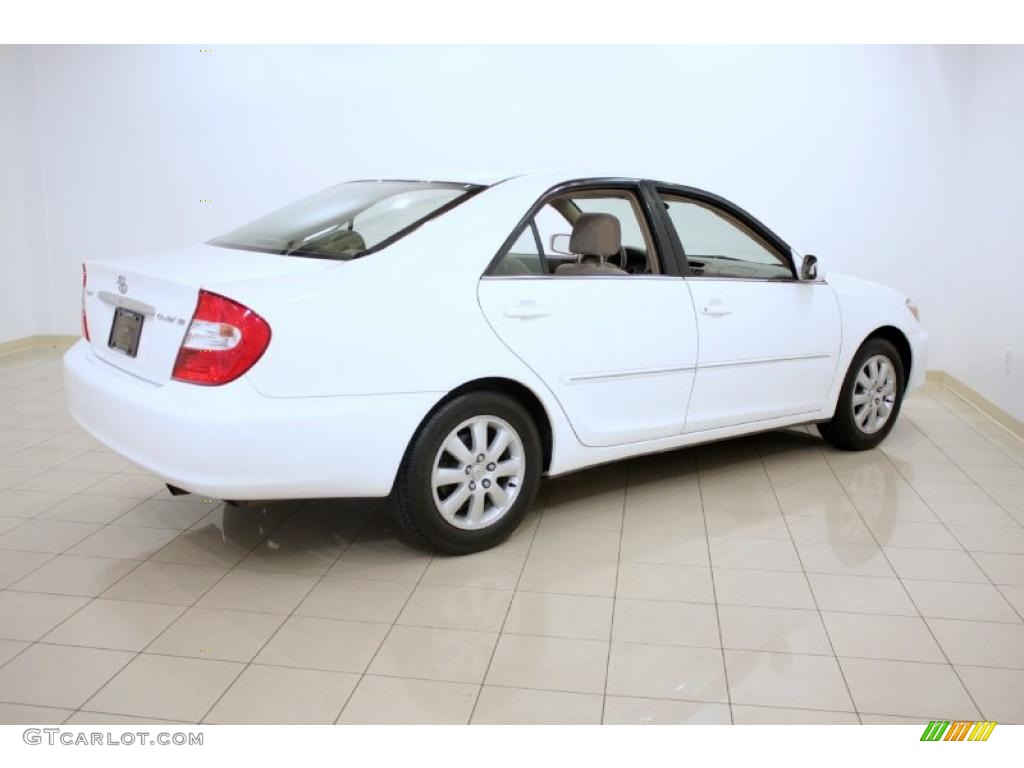 2002 Camry XLE - Super White / Taupe photo #7