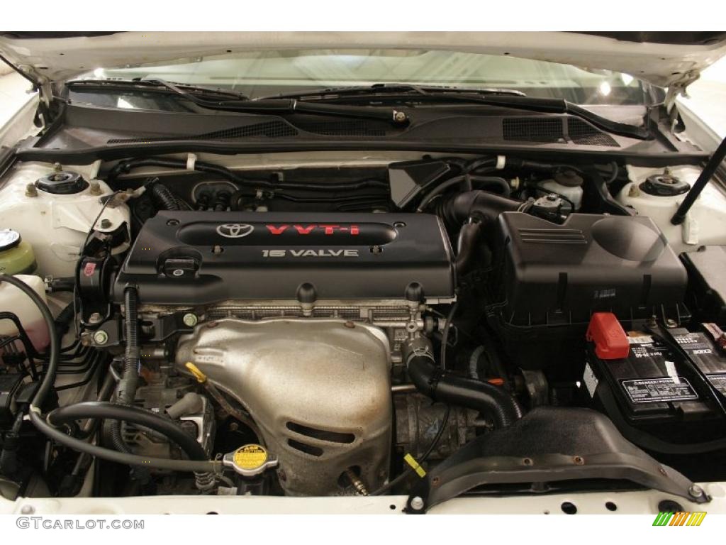 2002 Camry XLE - Super White / Taupe photo #24