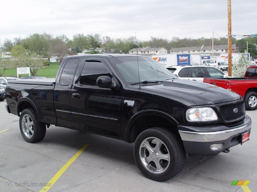 2000 F150 XLT Extended Cab 4x4 - Black / Dark Graphite photo #3