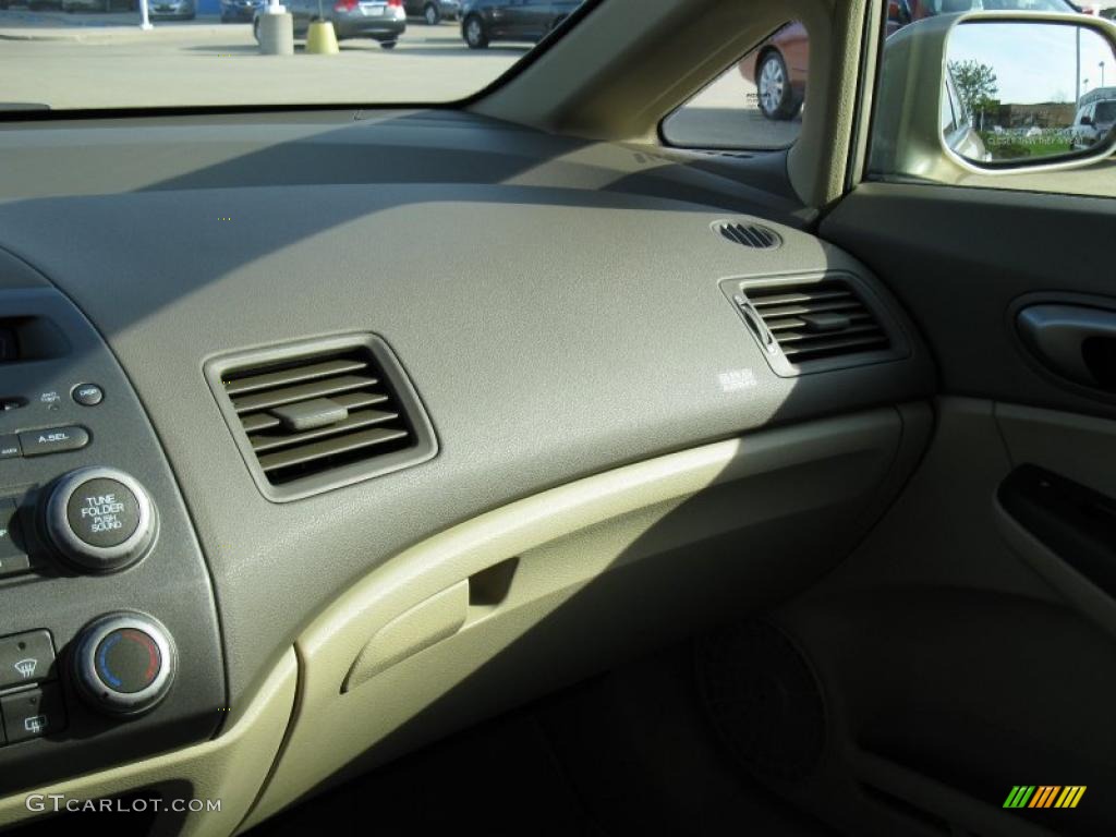 2007 Civic LX Sedan - Borrego Beige Metallic / Ivory photo #18