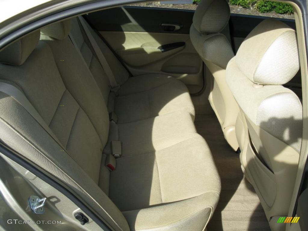 2007 Civic LX Sedan - Borrego Beige Metallic / Ivory photo #21
