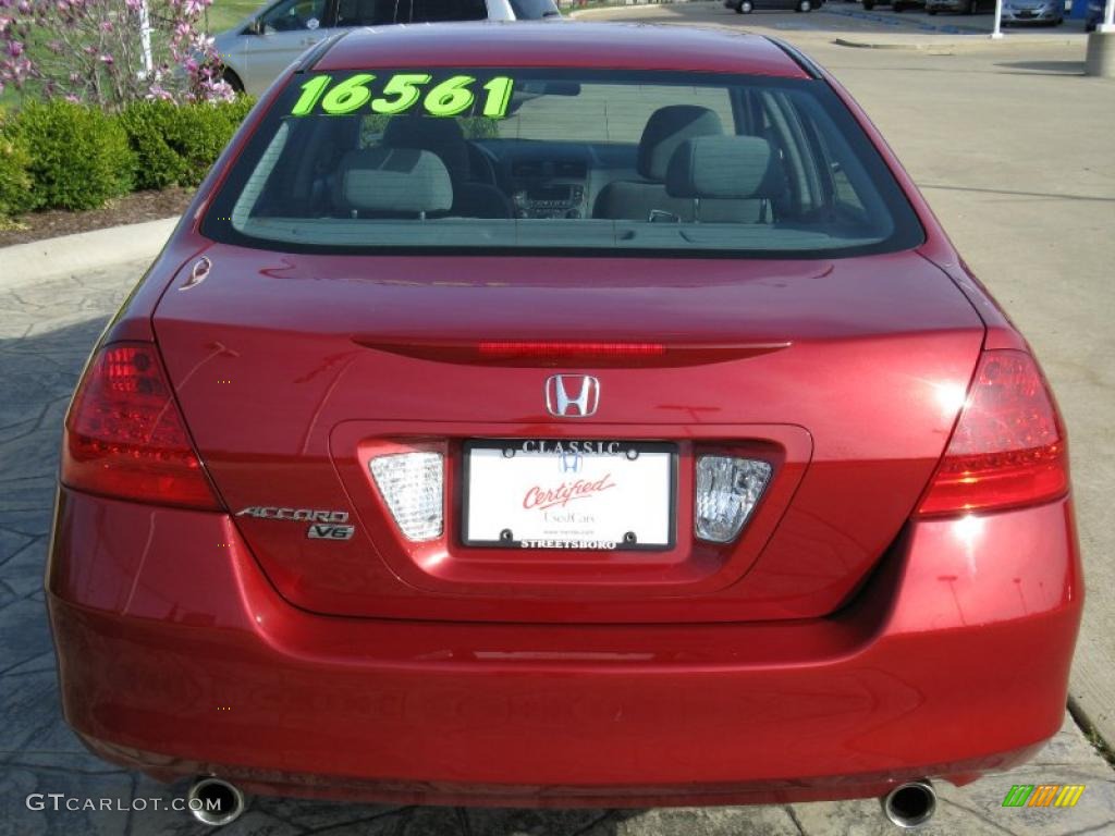 2007 Accord SE V6 Sedan - Moroccan Red Pearl / Gray photo #6