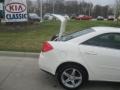 Ivory White - G6 V6 Sedan Photo No. 24