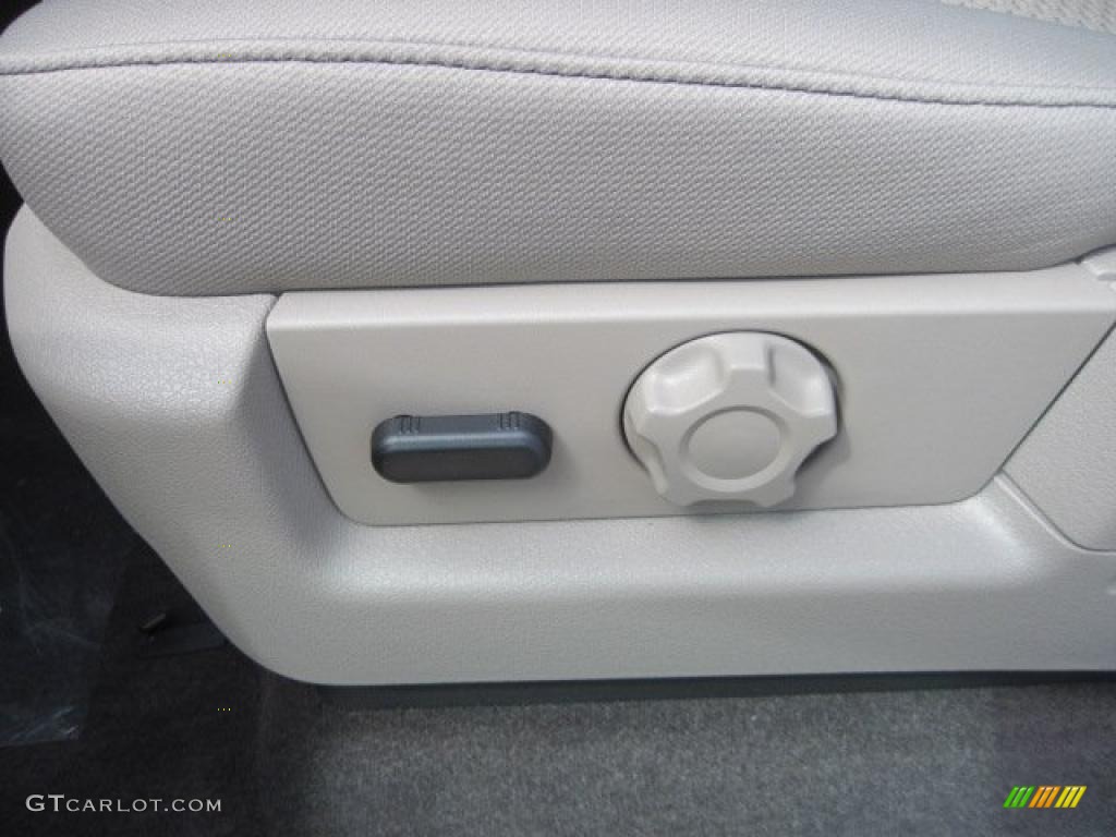2010 F150 XLT SuperCrew 4x4 - Sterling Grey Metallic / Medium Stone photo #8