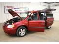 Inferno Red Crystal Pearl - Caravan SXT Photo No. 45