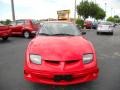 2000 Bright Red Pontiac Sunfire SE Coupe  photo #2