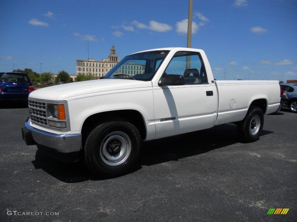 White Chevrolet C/K 2500