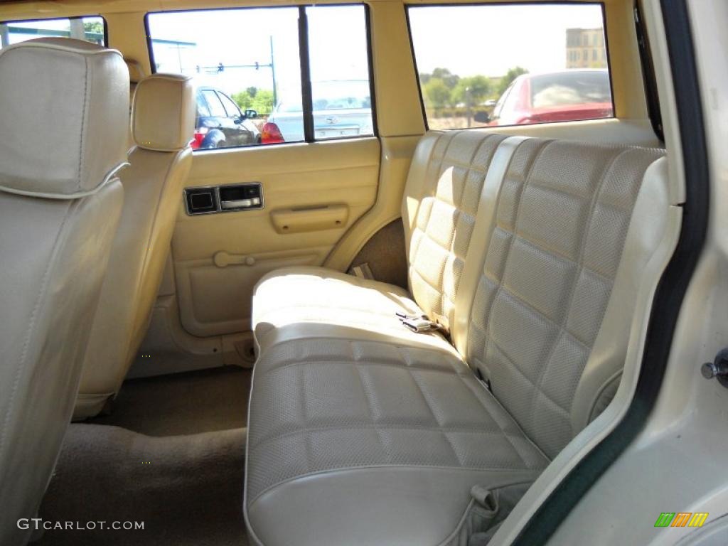 1989 Cherokee  - Sand Beige / Camel photo #6