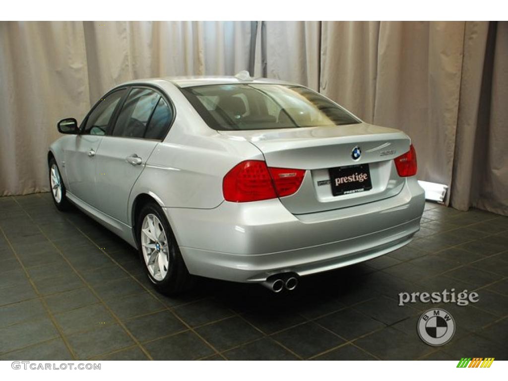2010 3 Series 328i xDrive Sedan - Titanium Silver Metallic / Black photo #4
